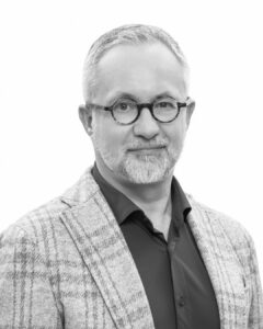 Prof Dr Matija Strlič
